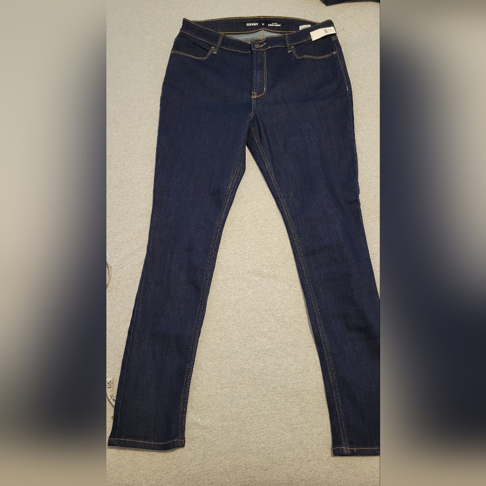 B2G1 Free Jeans 👖 👖 👖NWT Old Navy High Rise Super Skinny, Sz 14